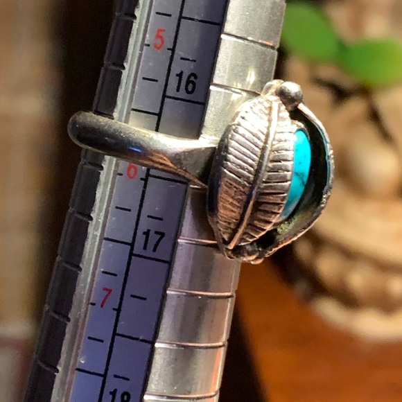 Navajo Turquoise Ring - Picture 2 of 7